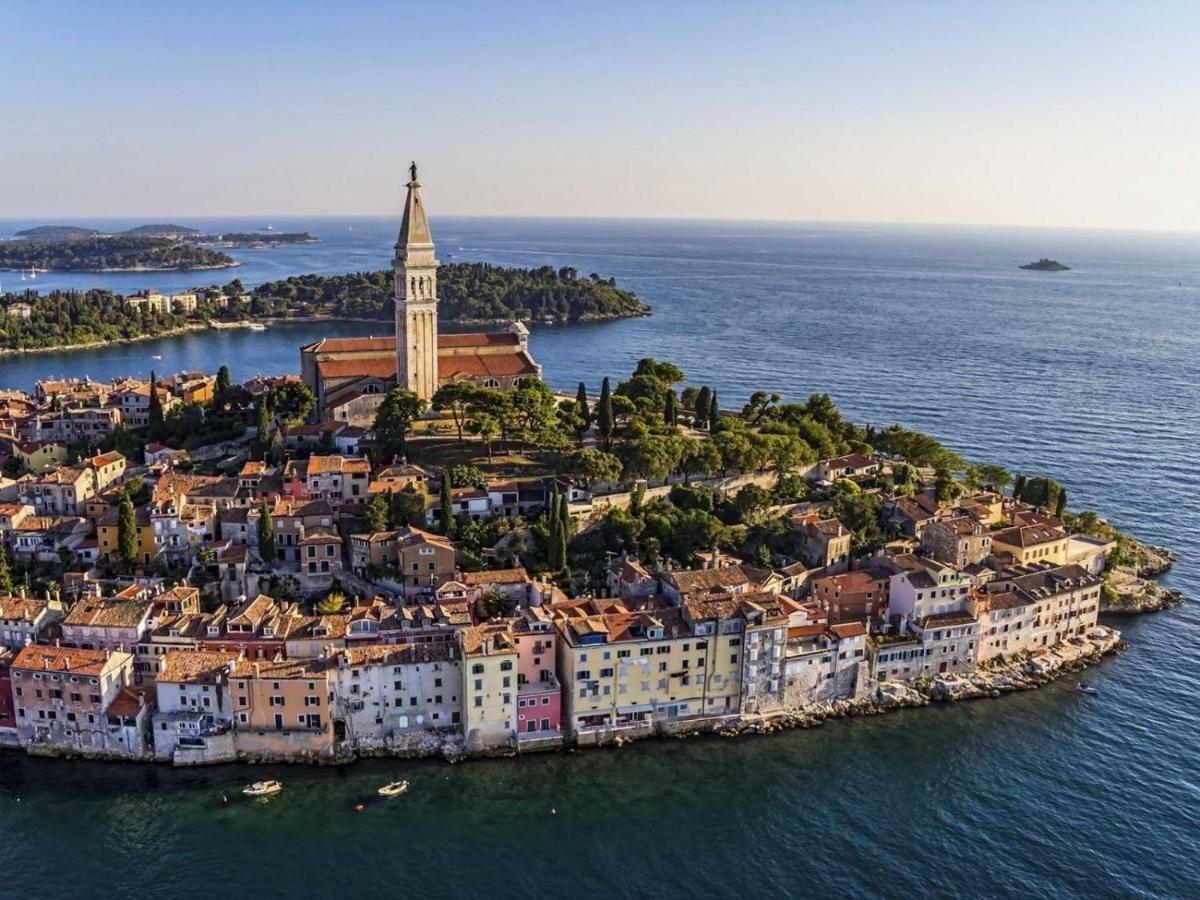 Apartman Leanton Pula Buitenkant foto