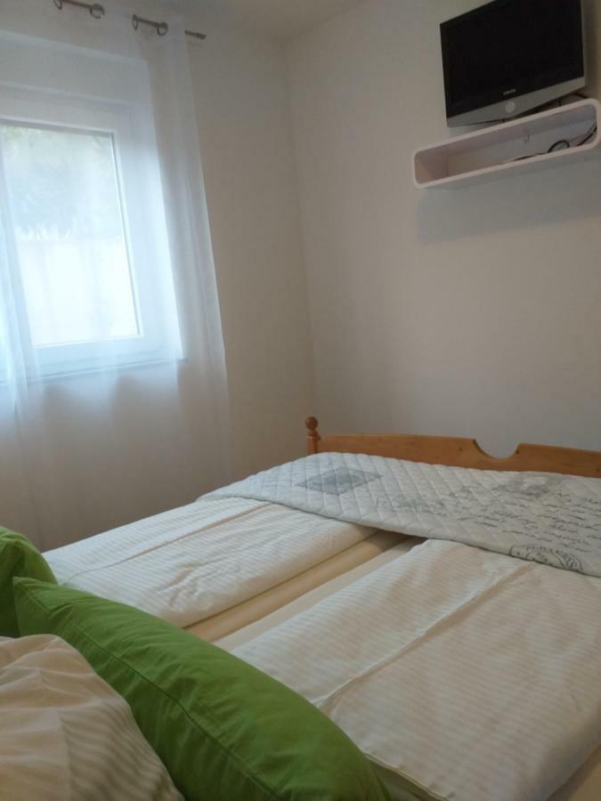 Apartman Leanton Pula Buitenkant foto