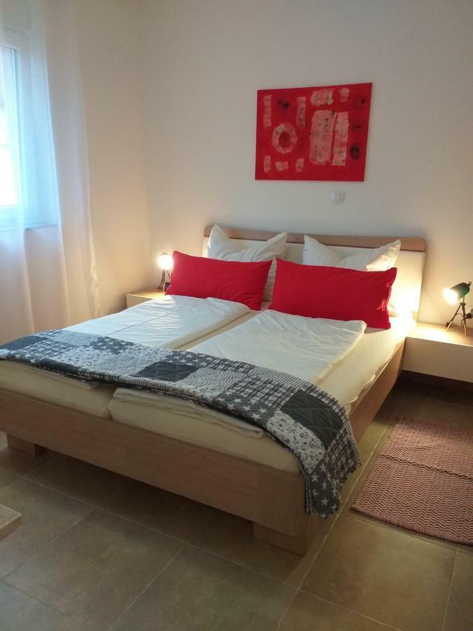 Apartman Leanton Pula Buitenkant foto