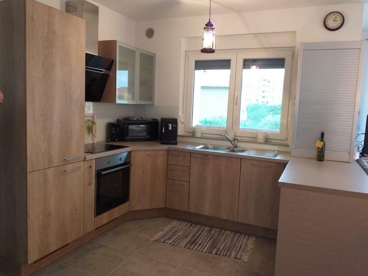 Apartman Leanton Pula Buitenkant foto