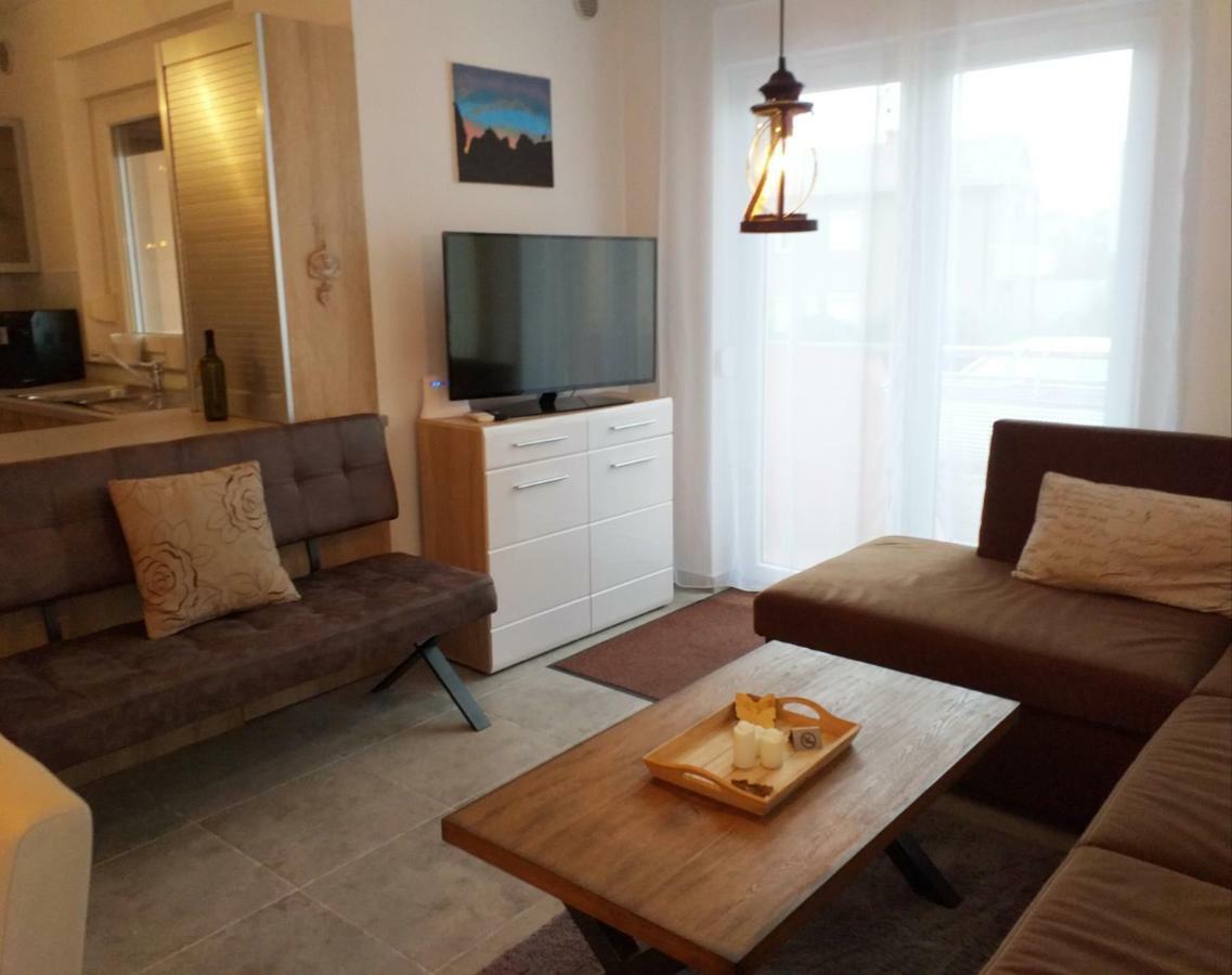 Apartman Leanton Pula Buitenkant foto